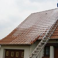 Réalisation travaux de nettoyage toiture 94